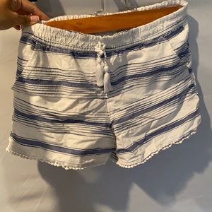 BEACH STRIPED SHORTS